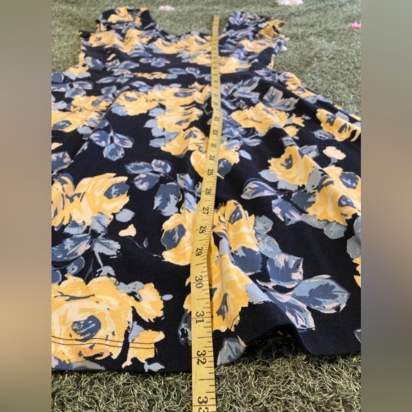 Floral Skater Dress💛 - Picture 6 of 7